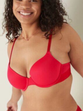 Victoria’s Secret Wear Everywhere T-shirt Lightly lined Bra 36DD